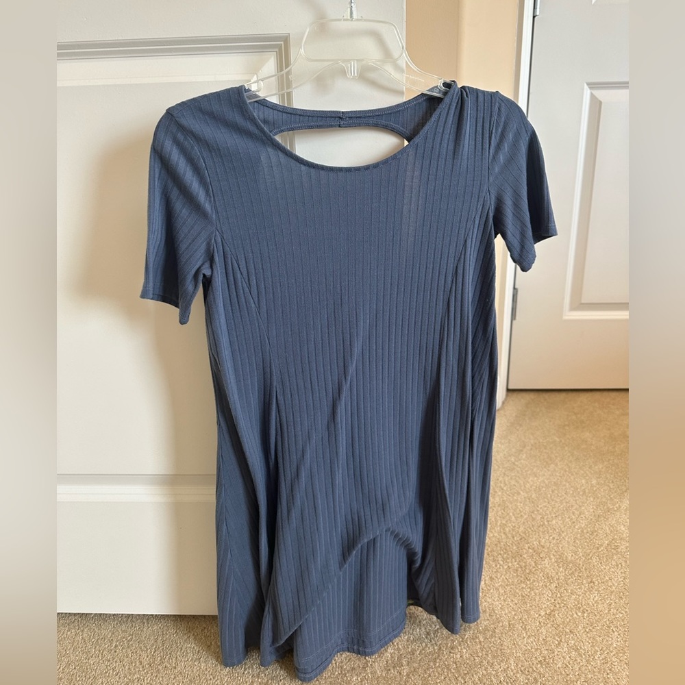 Abercrombie & Fitch Open Back Shift Dress